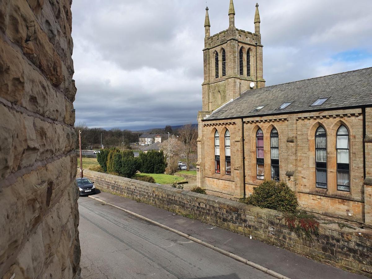 Pomfret House, 3 Bedrooms, Central, Contractors And Groups First Choice, Free Parking Burnley